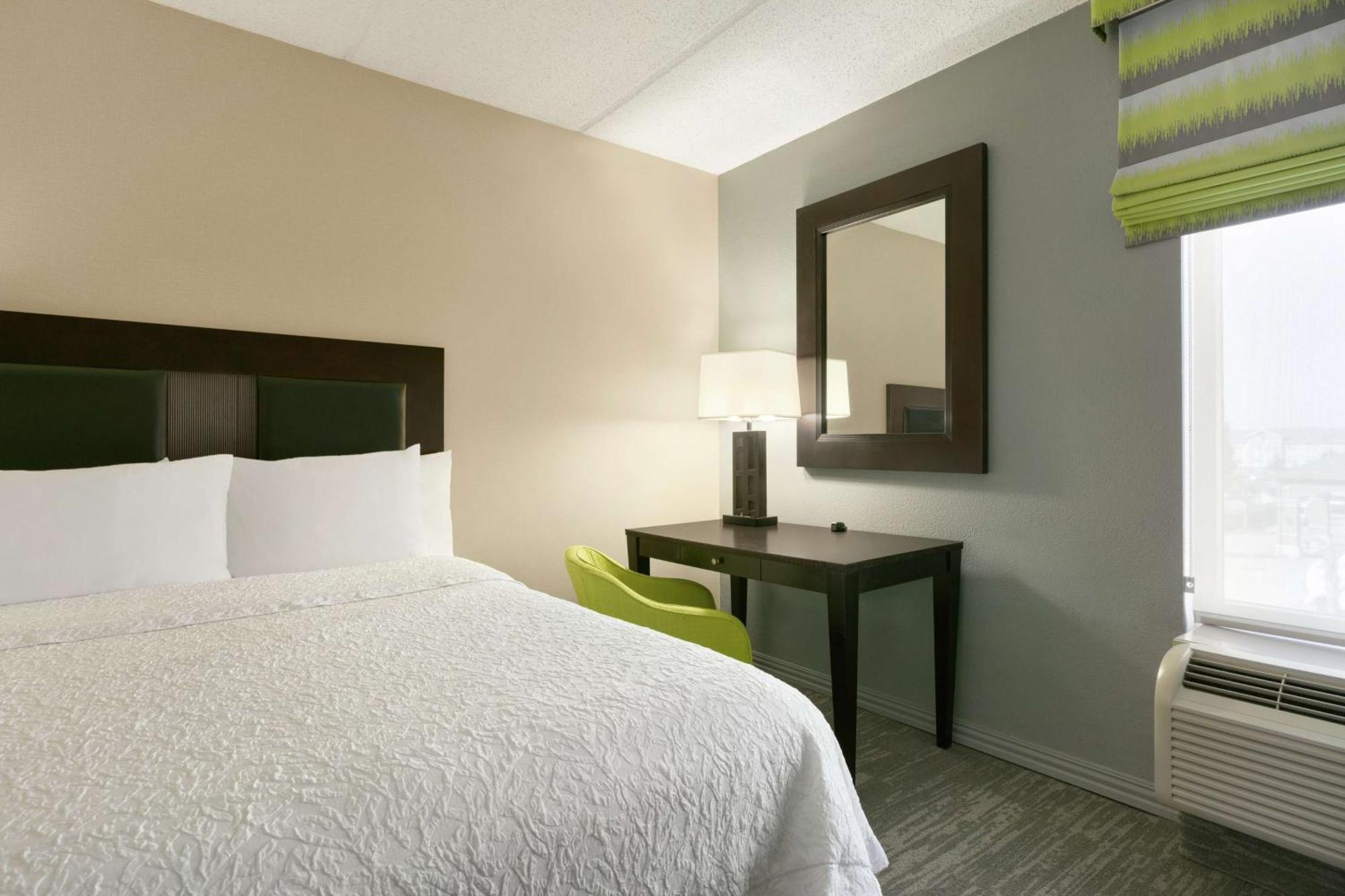 Hampton Inn And Suites Houston Clear Lake Nasa Webster Extérieur photo